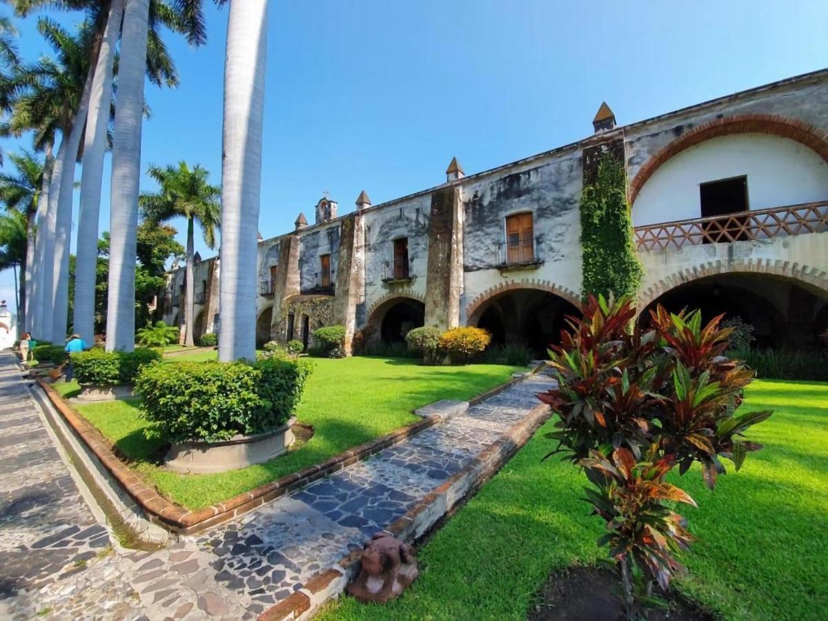 Hotel Hacienda Vista Hermosa Tequesquitengo Exterior photo
